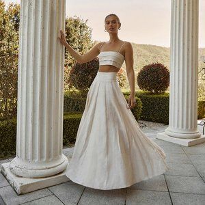 DISSH Aisle White Linen Two Piece Set